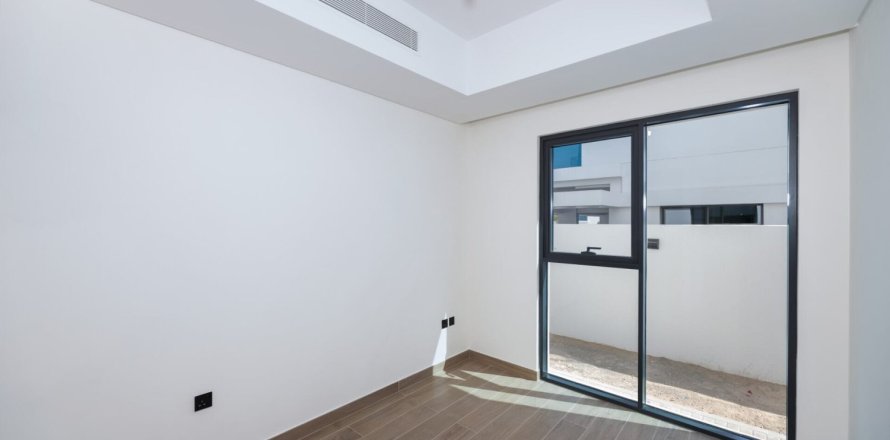 Таунхаус с 4 спальнями в Damac Lagoons, ОАЭ №145756