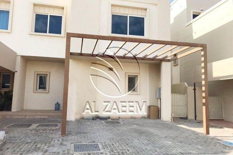 Villa de 5 dormitorios en Al Reef, UAE No. 90206 2