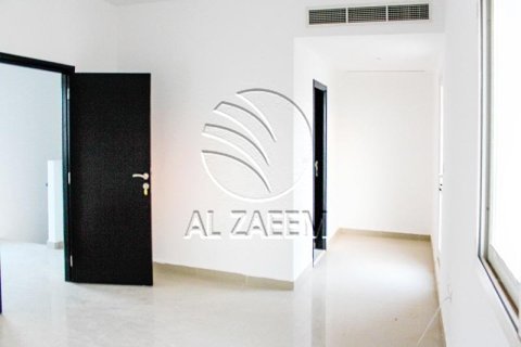 Villa de 5 dormitorios en Al Reef, UAE No. 90206 13