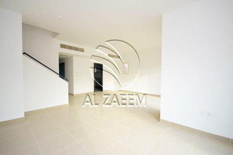 Villa de 5 dormitorios en Al Reef, UAE No. 90206 12