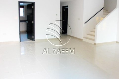 Villa de 5 dormitorios en Al Reef, UAE No. 90206 15