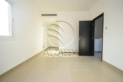 Villa de 5 dormitorios en Al Reef, UAE No. 90206 11