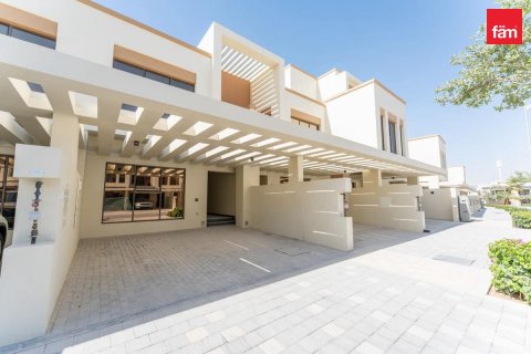 3 bedrooms Townhouse in Dubai, UAE No. 186538