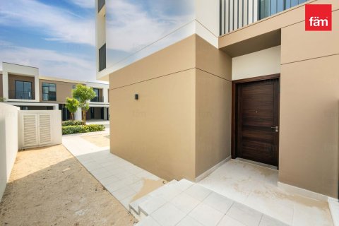 Villa de 4 dormitorios en Dubai, UAE No. 205519 13