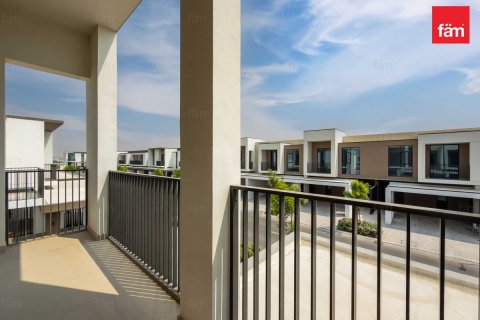 Villa de 4 dormitorios en Dubai, UAE No. 205519 11
