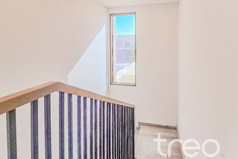 Villa de 3 dormitorios en Dubai, UAE No. 174159 8