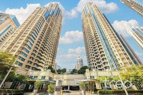 2 bedrooms Apartment in Burj Khalifa, UAE No. 174161 8