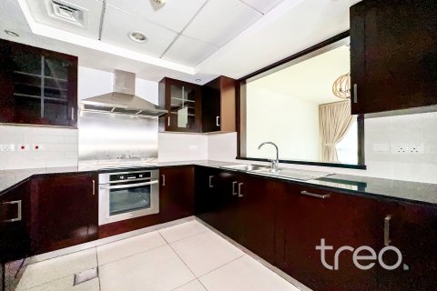 2 bedrooms Apartment in Burj Khalifa, UAE No. 174161 5