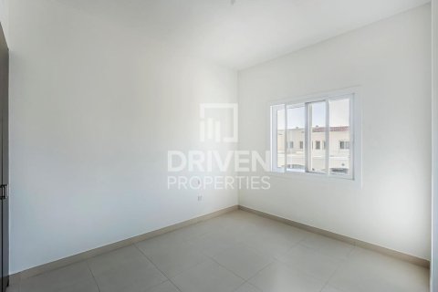 Таунхаус с 3 спальнями в Dubai Land, ОАЭ №138371 12