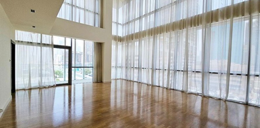 Квартира с 4 спальнями №126468