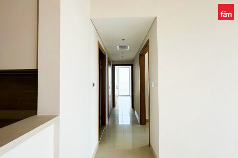 Квартира с 3 спальнями в Дубай, ОАЭ №140576 8