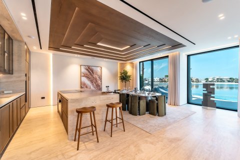 Вилла с 5 спальнями в Пальма Джумейра, ОАЭ №147127 6