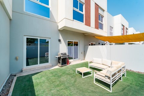 Вилла с 3 спальнями в Дубай, ОАЭ №147122 17