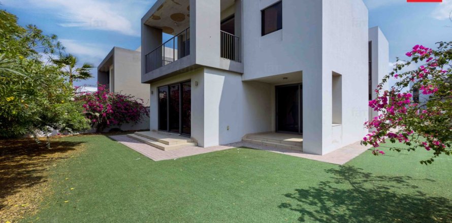3 bedrooms Villa in Dubai Hills Estate, UAE No. 147751