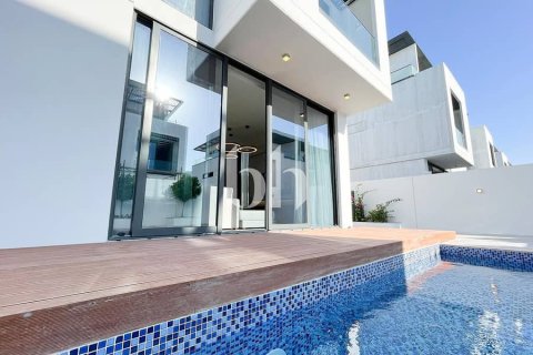 4 غرف نوم فيلا  رقم 113074 20