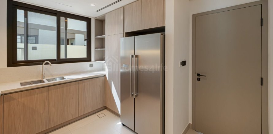 4 bedrooms Villa in Tilal Al Ghaf, UAE No. 167296