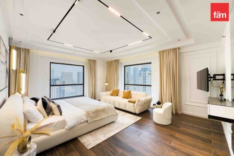 Apartment de 3 dormitorios en Dubai, UAE No. 103905 1