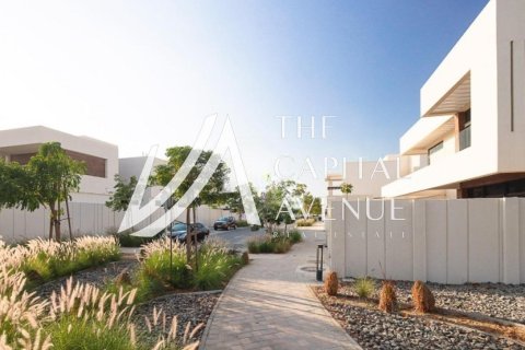 Villa de 4 chambres à Yas Island, UAE No. 185576