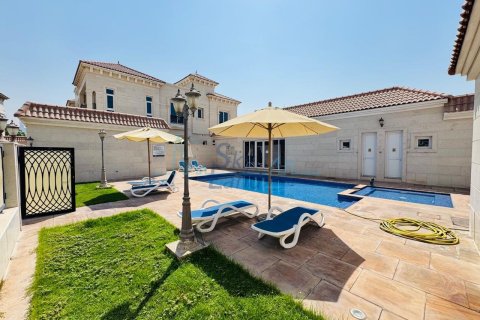 Villa de 5 dormitorios  No. 115560 14