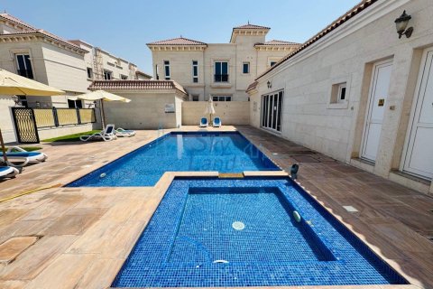 Villa de 5 dormitorios  No. 115560 20