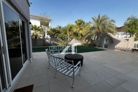 Villa de 5 dormitorios  No. 115559 9