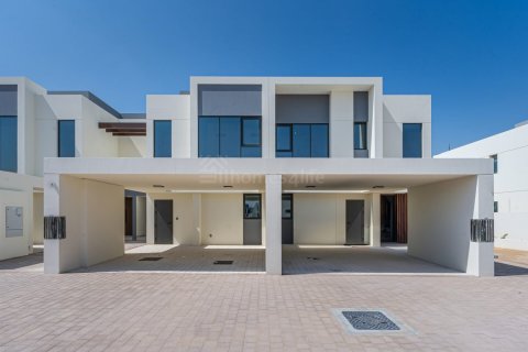 4 bedrooms Townhouse in Town Square, UAE No. 156648