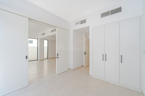 4 bedrooms Townhouse in Town Square, UAE No. 156648 3