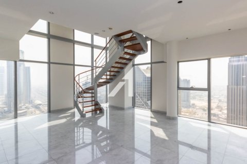 Квартира с 2 спальнями в Central Park Tower, ОАЭ №145866 8