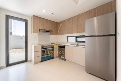 Квартира с 3 спальнями в The Pulse, ОАЭ №145872 19