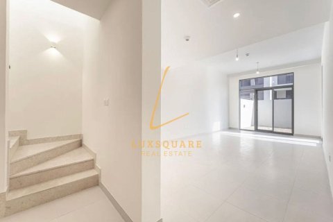 Квартира с 3 спальнями в The Pulse, ОАЭ №145872 13