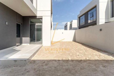 Квартира с 3 спальнями в The Pulse, ОАЭ №145872 17