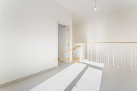 Квартира с 3 спальнями в The Pulse, ОАЭ №145872 8