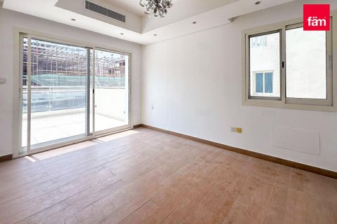 Villa de 4 dormitorios No. 126991 6