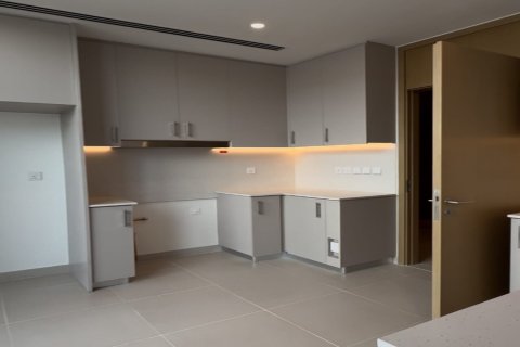 Villa de 5 dormitorios en The Valley, UAE No. 187263 14
