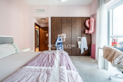 Квартира с 3 спальнями  №129176 13