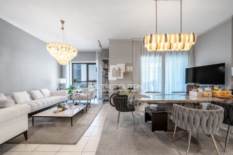 Квартира с 3 спальнями  №129176 2