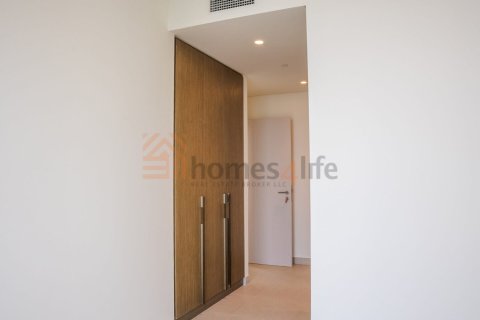 Квартира с 2 спальнями в EMAAR Beachfront, ОАЭ №145950 7