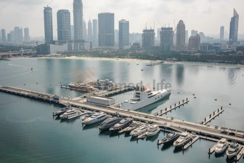 Квартира с 2 спальнями в EMAAR Beachfront, ОАЭ №145950