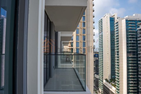 Квартира с 2 спальнями в EMAAR Beachfront, ОАЭ №145950 5