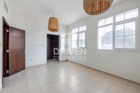 Townhouse de 2 dormitorios en Arabian Ranches, UAE No. 85607 10
