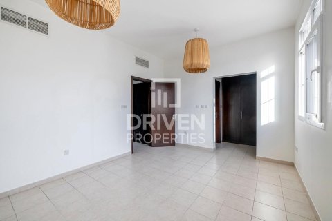 Townhouse de 2 dormitorios en Arabian Ranches, UAE No. 85607 3