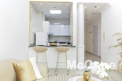 Apartment de 1 dormitorio en Dream Towers, UAE No. 74392 7
