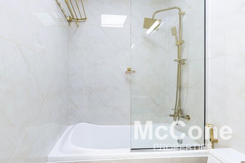 Apartment de 1 dormitorio en Dream Towers, UAE No. 74392 17