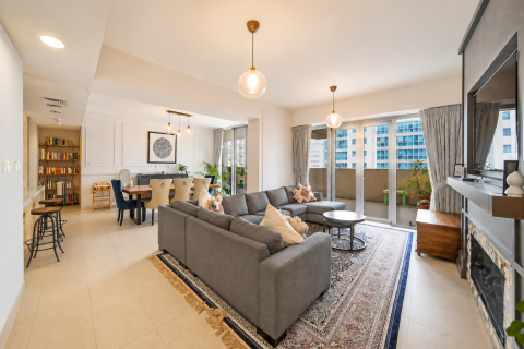 Appartement de 4 chambres à Al Raha Beach, UAE No. 202475