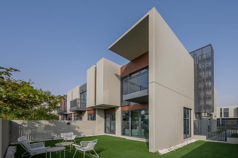 3 bedrooms Townhouse in Dubai Land, UAE No. 202477