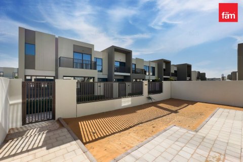 4 bedrooms Townhouse in Dubai, UAE No. 142401 5