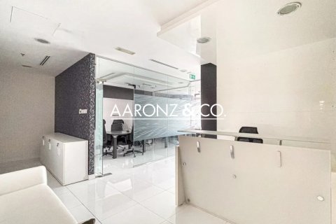 78m² Office in Business Bay, UAE No. 141672 7
