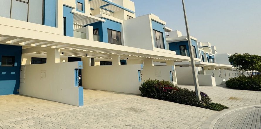 4 غرف نوم تاون هاوس رقم 131341