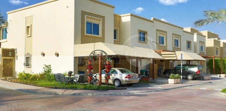 4 bedrooms Villa in Al Reef, UAE No. 12269