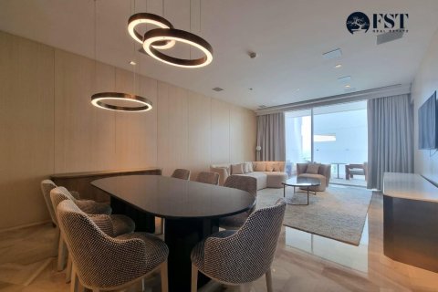 Квартира с 3 спальнями в FIVE Palm Jumeirah, ОАЭ №49920 1